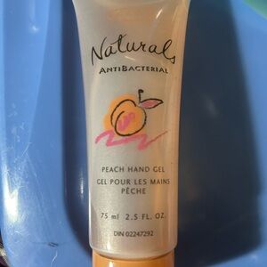 Avon Naturals Antibacterial Peach Hand Gel